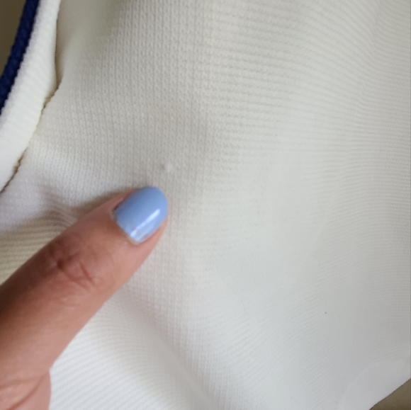 Vintage 70s White Shirt with Blue and Red Detailing - Picture 4 of 6